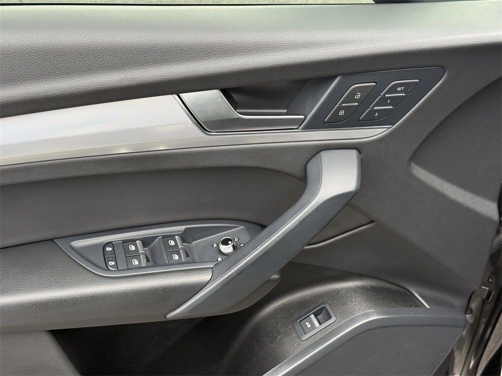 2024 Audi Q5 45 S line Premium quattro