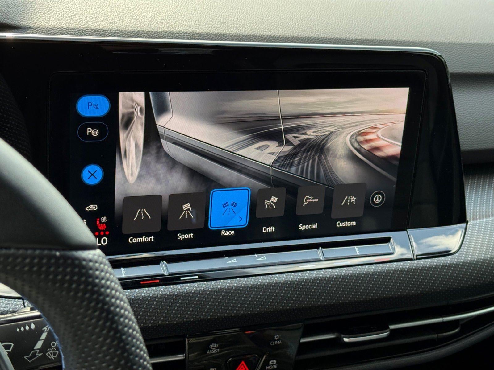 2022 Volkswagen Golf R 2.0T